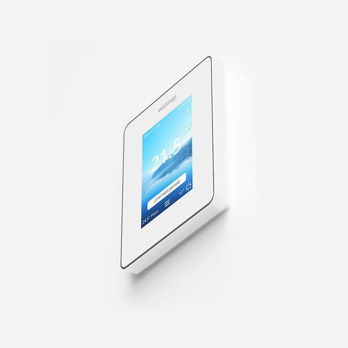 6iE smart thermostat in white